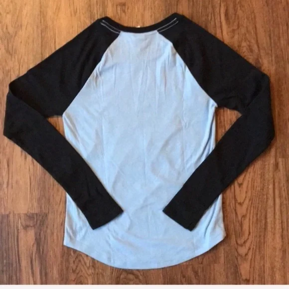 VS PINK Long Sleeve Tee - Size Small - Picture 5 of 6